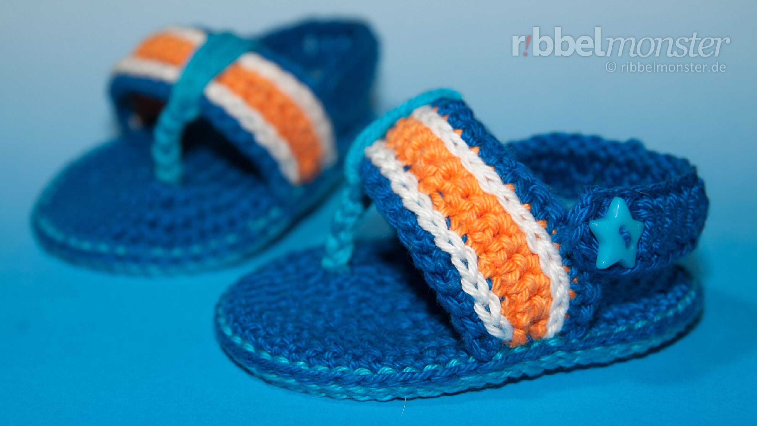 Crochet Baby Shoes – Flip Flops “Twister” – aqua