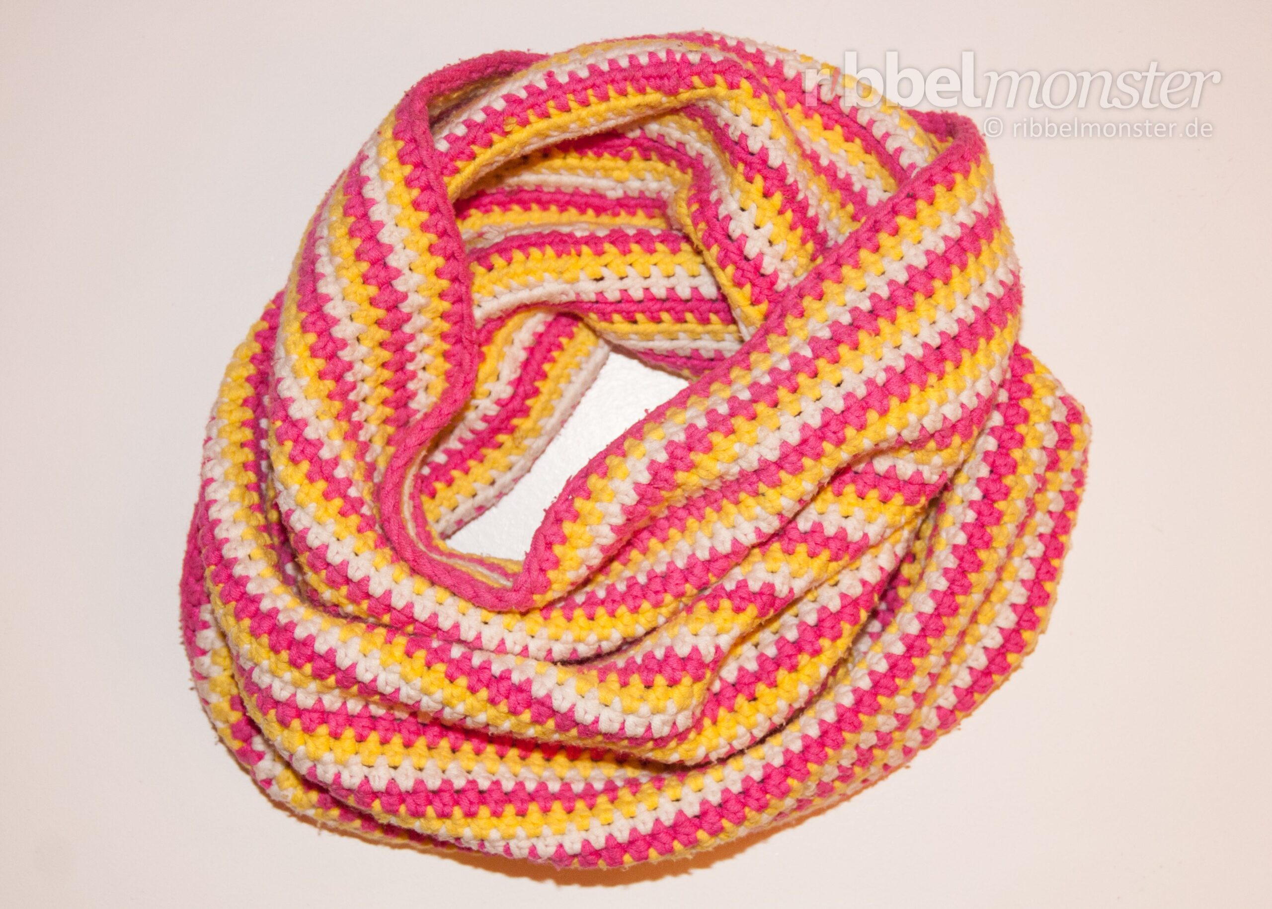 Crochet Loop – with Half Double Crochet Stitches