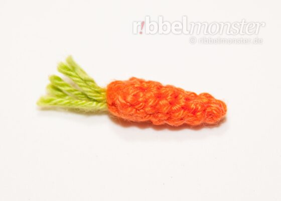 Amigurumi – Crochet Tiniest Carrot