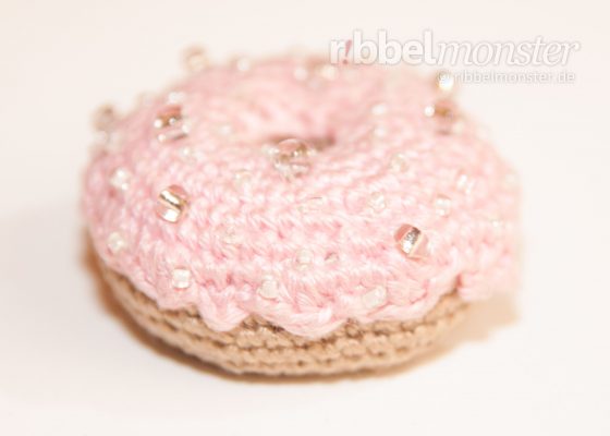 Amigurumi – Crochet Big Strawberry Donut