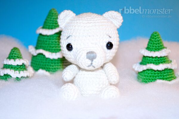 Amigurumi – Crochet Polar Bear “Kalle”