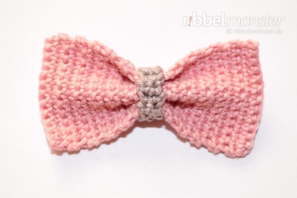 Crochet Bow – Vertically with Single Crochet Stitches