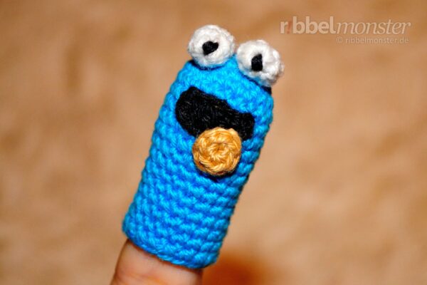 Amigurumi – Crochet “Cookie Monster” Finger Puppet