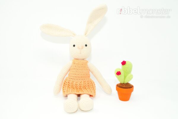Crochet Bunny – Dangling Bunny “Milly”